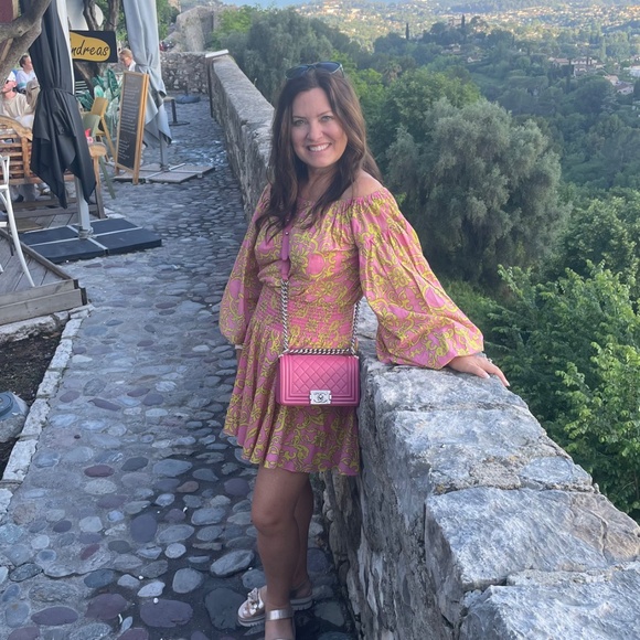 Meet your Posher, Tanya - Picture 2 of 2